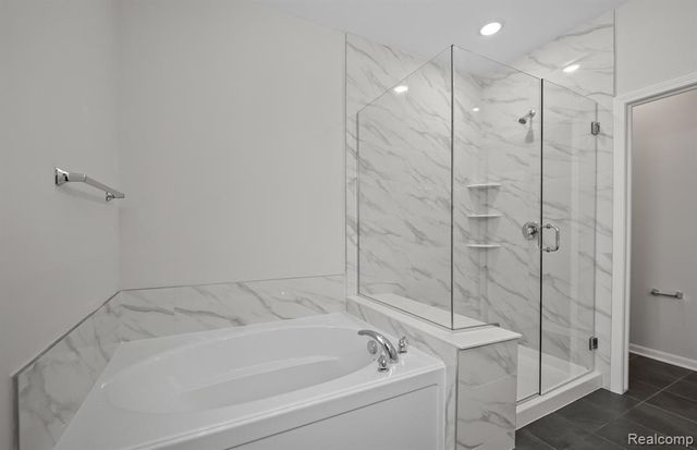 20352 Banbury Court, Macomb, MI 48044