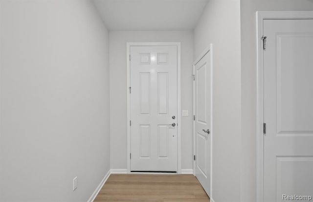 20352 Banbury Court, Macomb, MI 48044