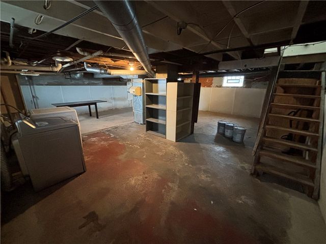 2357 S Smithville Road, Dayton, OH 45420