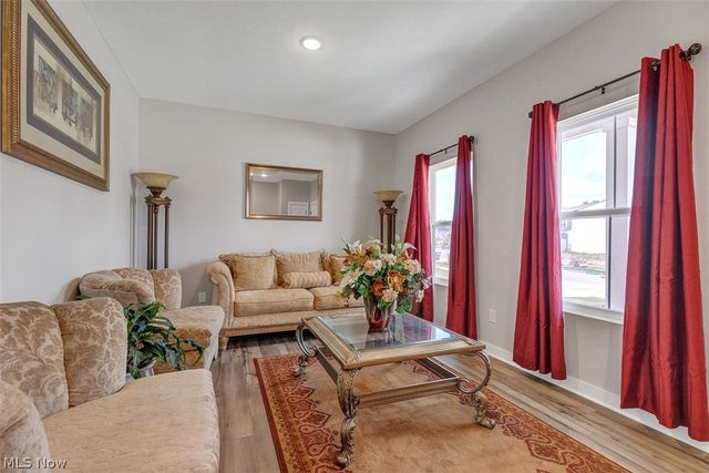 110 Harvest Way, Elyria, OH 44035