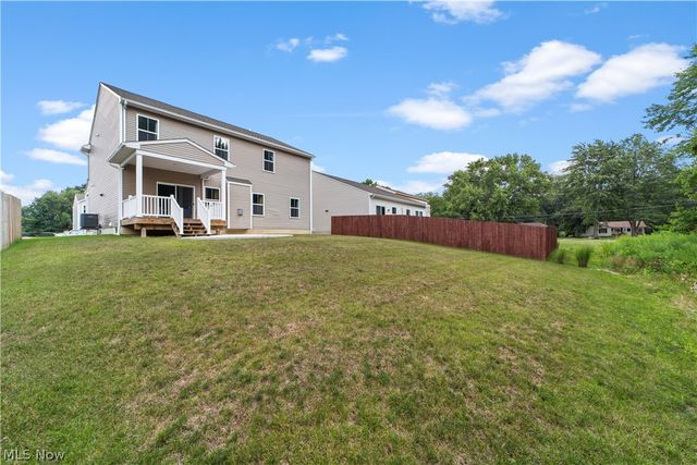 110 Harvest Way, Elyria, OH 44035