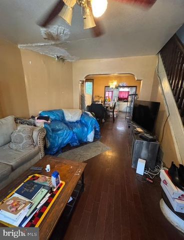 558 GENEVA AVE, Philadelphia, PA 19120