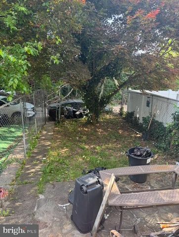 558 GENEVA AVE, Philadelphia, PA 19120