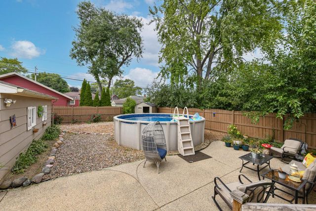1926 21st AVENUE, Kenosha, WI 53140