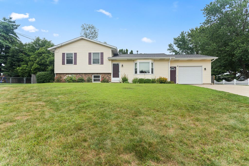508 Arthur Court, Thornapple Twp, MI 49333