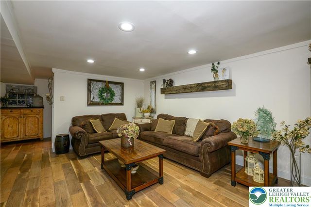 68 Mitchell Avenue, Upper Nazareth Twp, PA 18064