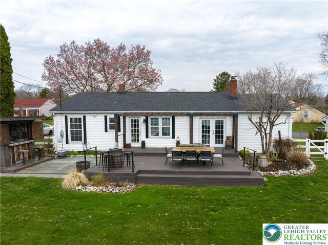 68 Mitchell Avenue, Upper Nazareth Twp, PA 18064