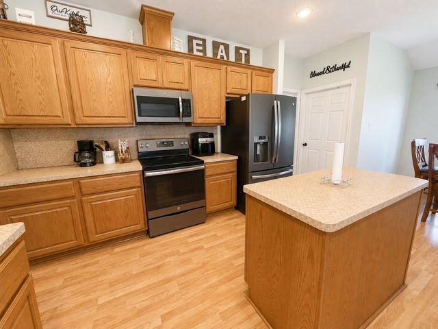 972 County Road 335, Rockdale, TX 76567