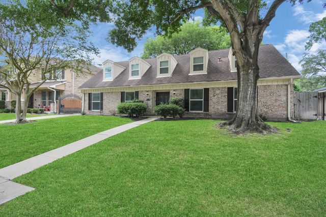 12710 Barryknoll Lane, Houston, TX 77024