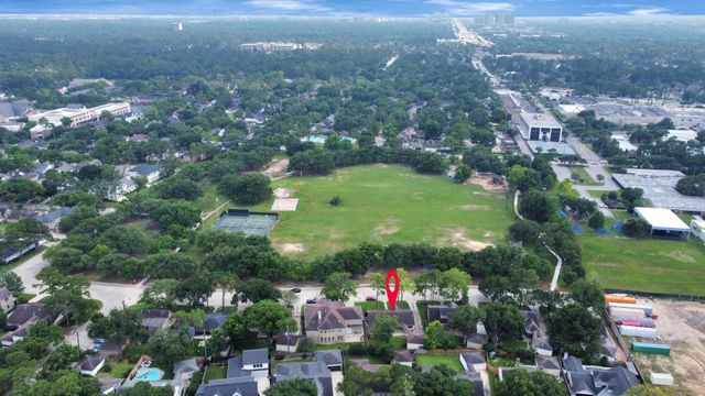 12710 Barryknoll Lane, Houston, TX 77024