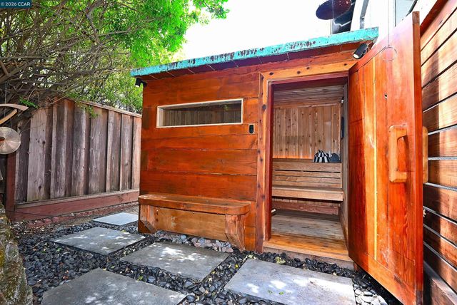 1239 Sunrise Ridge Dr, Lafayette, CA 94549