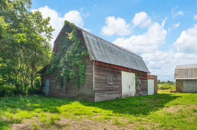 3709 Michael Road, Eau Claire, MI 49111