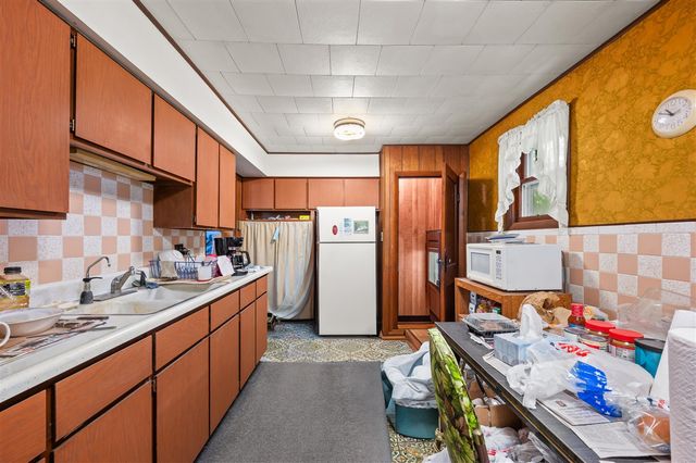 3709 Michael Road, Eau Claire, MI 49111