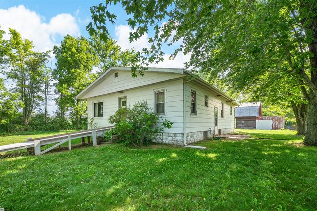 3709 Michael Road, Eau Claire, MI 49111