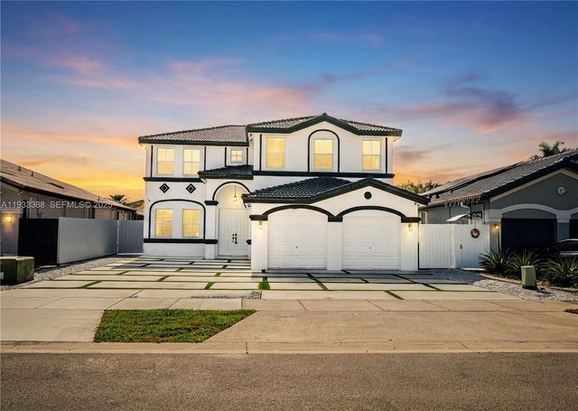 15486 SW 23rd Ln, Miami, FL 33185