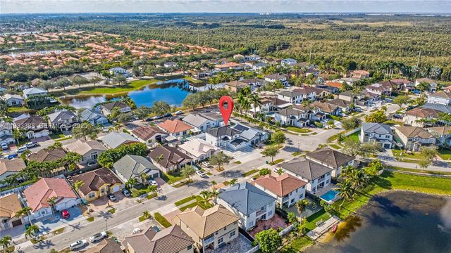 15486 SW 23rd Ln, Miami, FL 33185