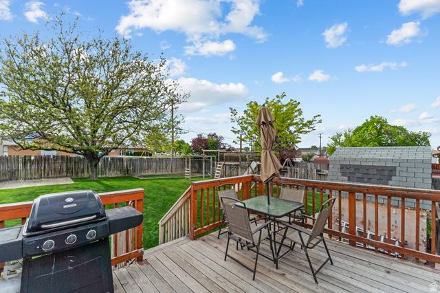 4884 S HUNTINGTON RD, Taylorsville, UT 84129