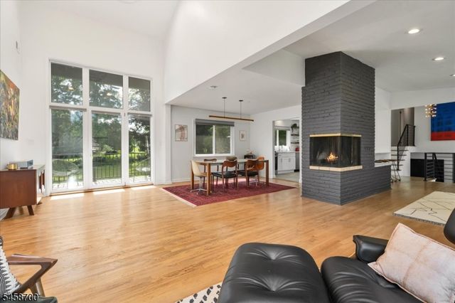 6 Donsen Ln, Scotch Plains Twp., NJ 07076