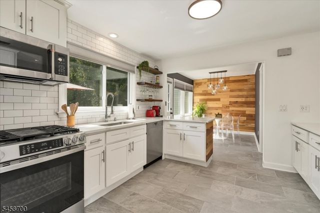 6 Donsen Ln, Scotch Plains Twp., NJ 07076