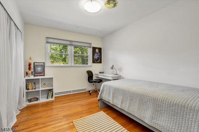 6 Donsen Ln, Scotch Plains Twp., NJ 07076
