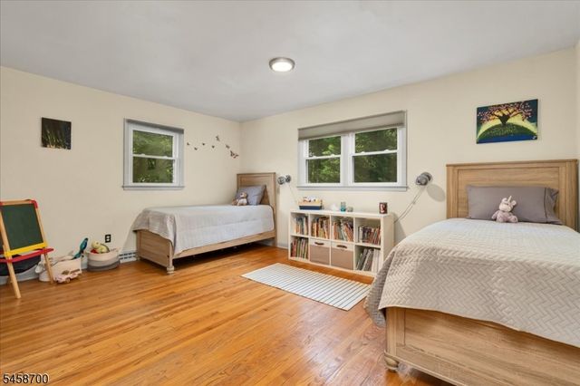 6 Donsen Ln, Scotch Plains Twp., NJ 07076