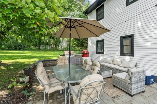 6 Donsen Ln, Scotch Plains Twp., NJ 07076
