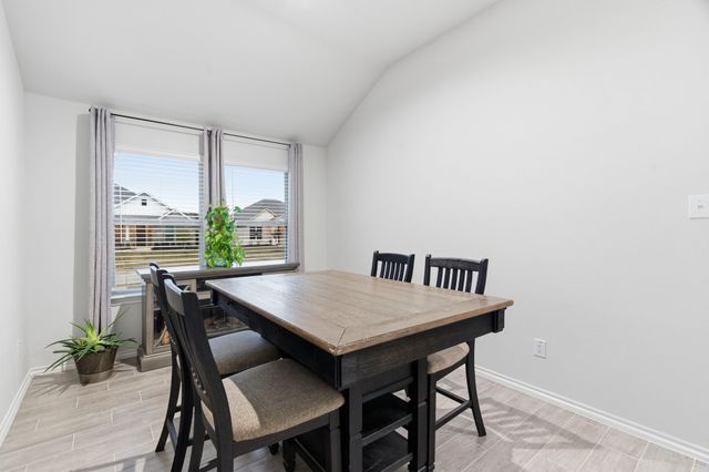 437 Falcon Way, Azle, TX 76020