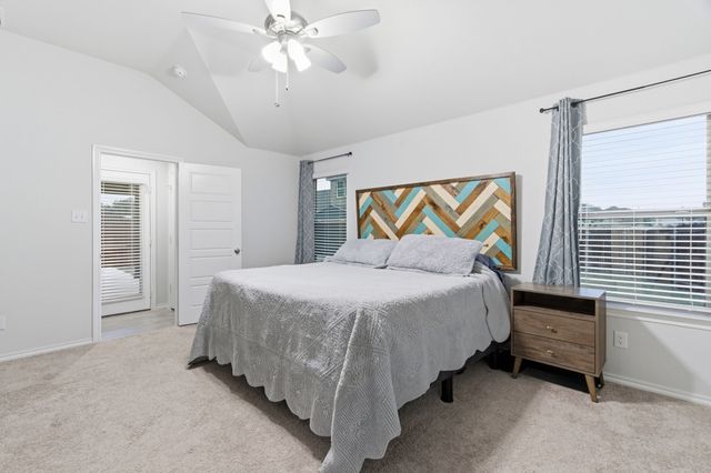 437 Falcon Way, Azle, TX 76020