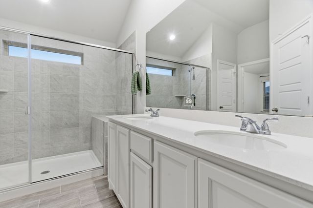 437 Falcon Way, Azle, TX 76020