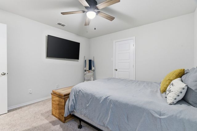 437 Falcon Way, Azle, TX 76020