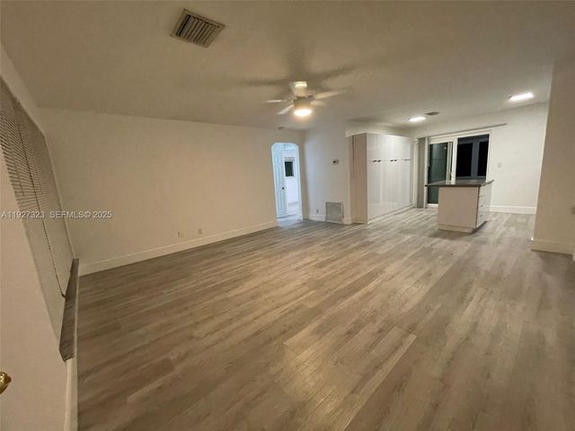 4536 SW 24th Ave, Dania Beach, FL 33312