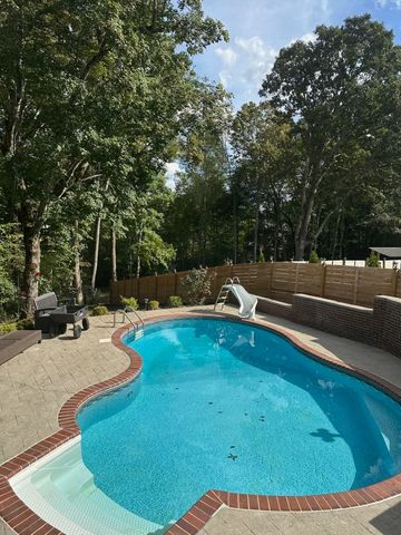 7144 Locksley Ln, Fairview, TN 37062