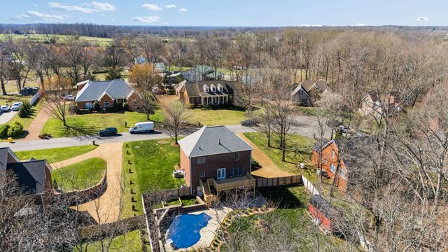 7144 Locksley Ln, Fairview, TN 37062