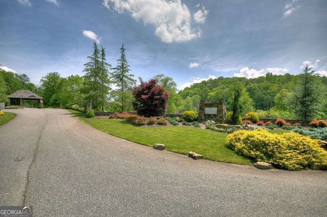 112 Fawn Way, Mineral Bluff, GA 30559