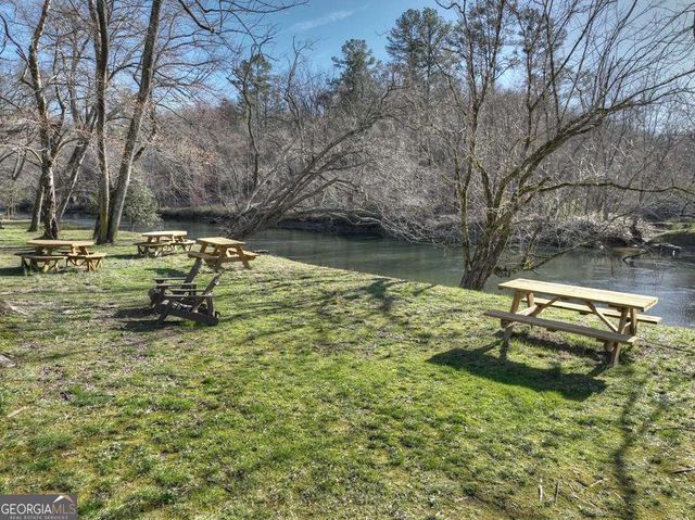 112 Fawn Way, Mineral Bluff, GA 30559