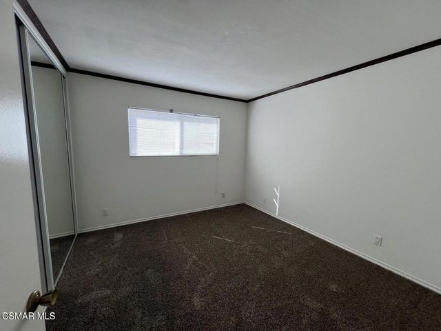 18617 Clark Street 4, Tarzana, CA 91356