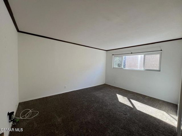 18617 Clark Street 4, Tarzana, CA 91356