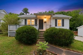 526 9th St, Clarksville, TN 37040