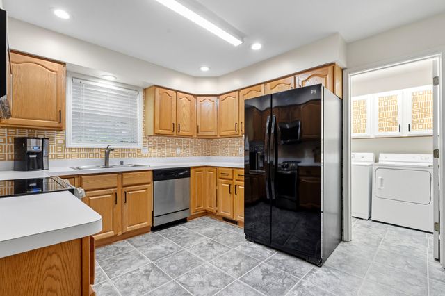 39 Alegria Way, Hot Springs Village, AR 71909