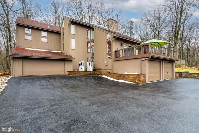 725 LAUREL RIDGE RD, Reinholds, PA 17569