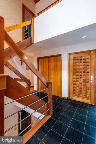 725 LAUREL RIDGE RD, Reinholds, PA 17569