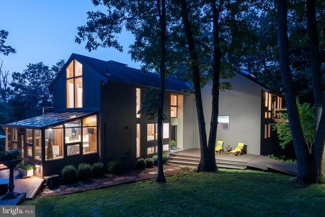 725 LAUREL RIDGE RD, Reinholds, PA 17569