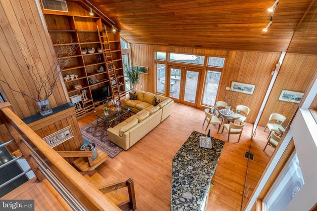 725 LAUREL RIDGE RD, Reinholds, PA 17569