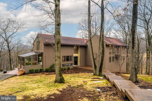 725 LAUREL RIDGE RD, Reinholds, PA 17569