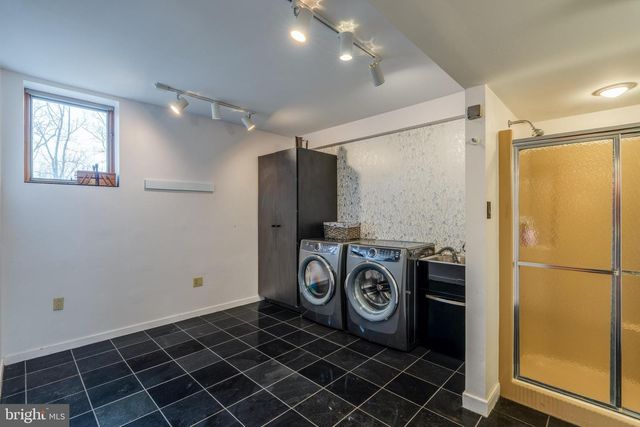 725 LAUREL RIDGE RD, Reinholds, PA 17569