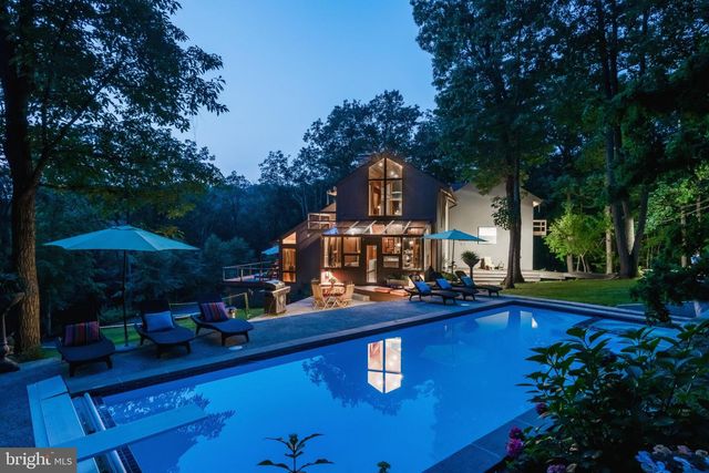 725 LAUREL RIDGE RD, Reinholds, PA 17569