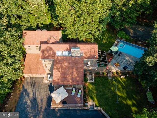 725 LAUREL RIDGE RD, Reinholds, PA 17569