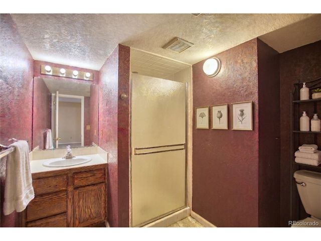 4338 W 1st St, Greeley, CO 80634
