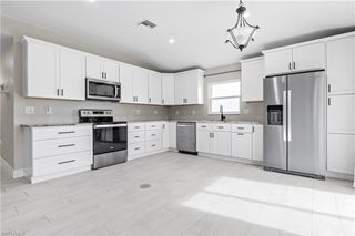 606 SE 2nd TER, Cape Coral, FL 33990