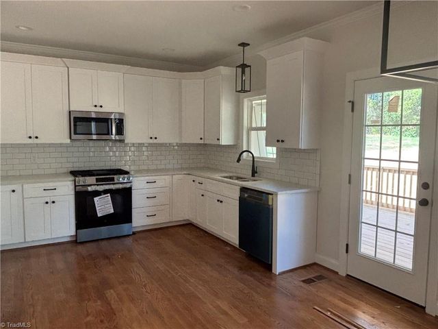211 Cool Run, Lexington, NC 27295